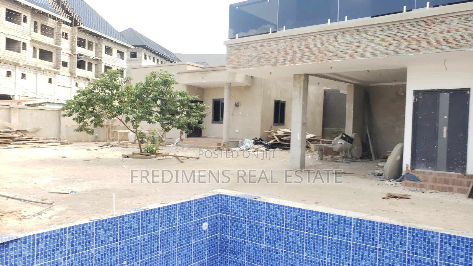 7bdrm House in Fredimens Real, Kumasi Metropolitan for sale
