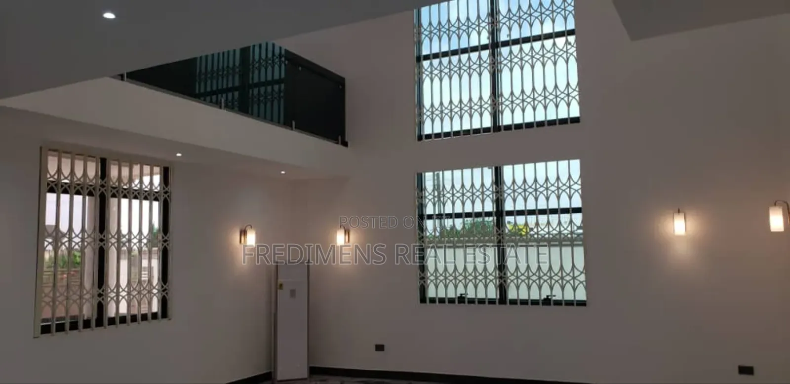 7bdrm House in Fredimens Real, Kumasi Metropolitan for sale