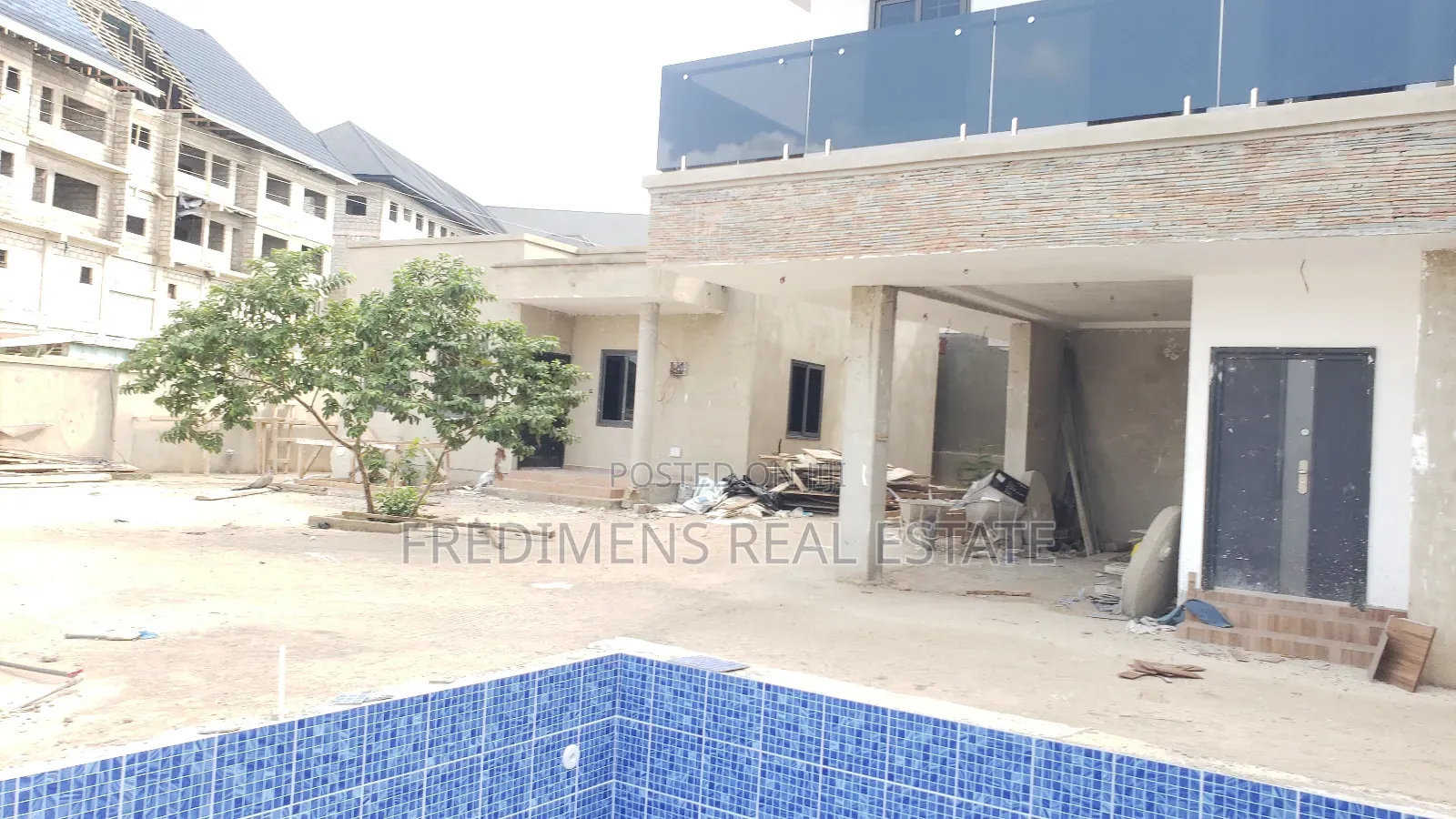 7bdrm House in Fredimens Real, Kumasi Metropolitan for sale