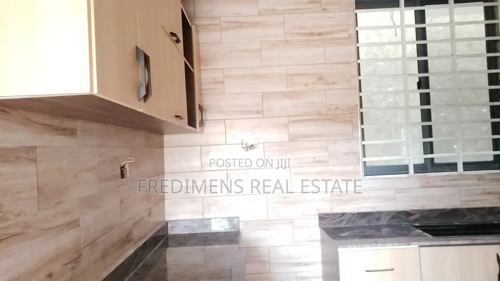 7bdrm House in Fredimens Real, Kumasi Metropolitan for sale
