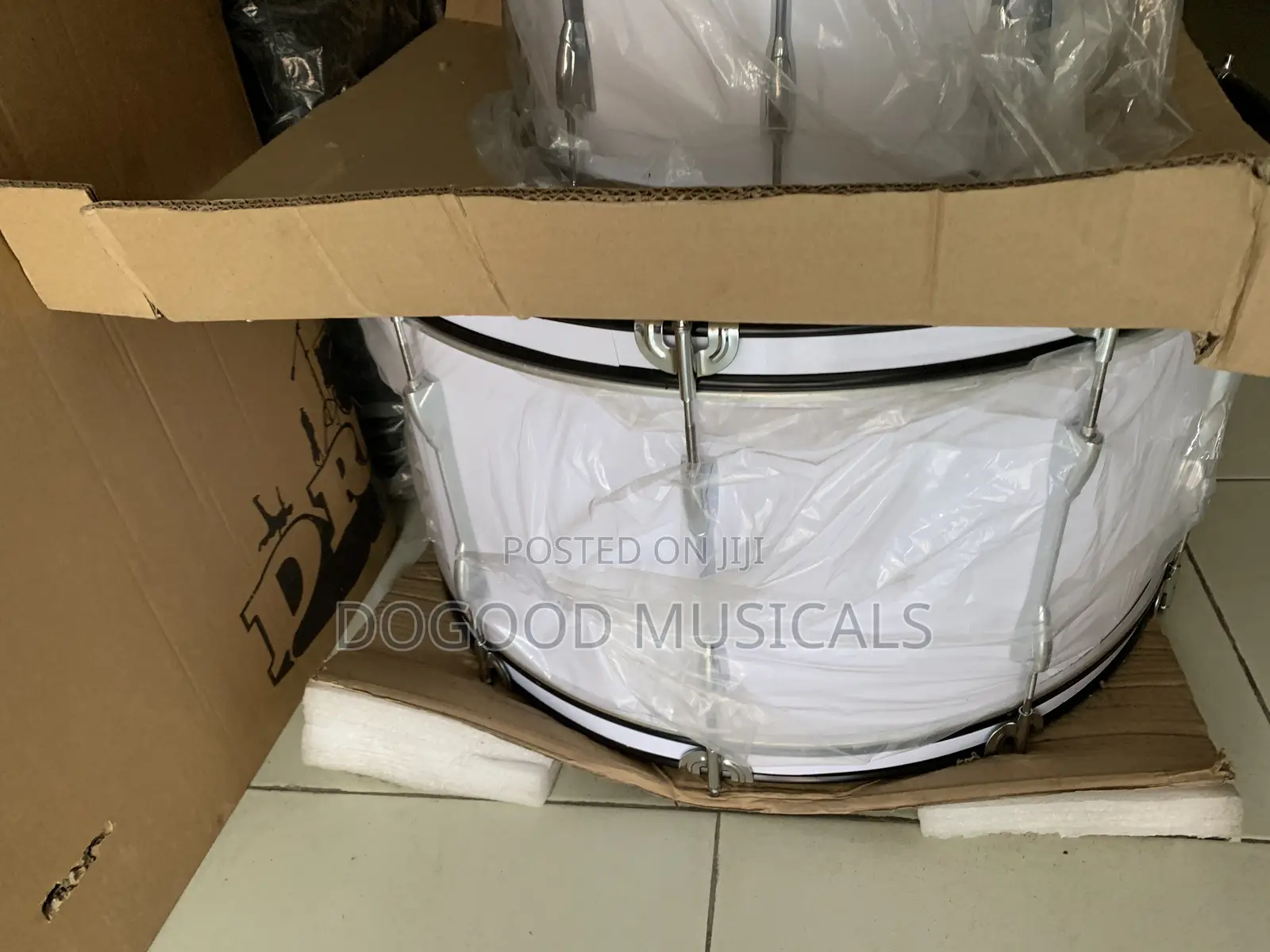 Magical 6-Pieces Complete Parade/Marching Drum-Set