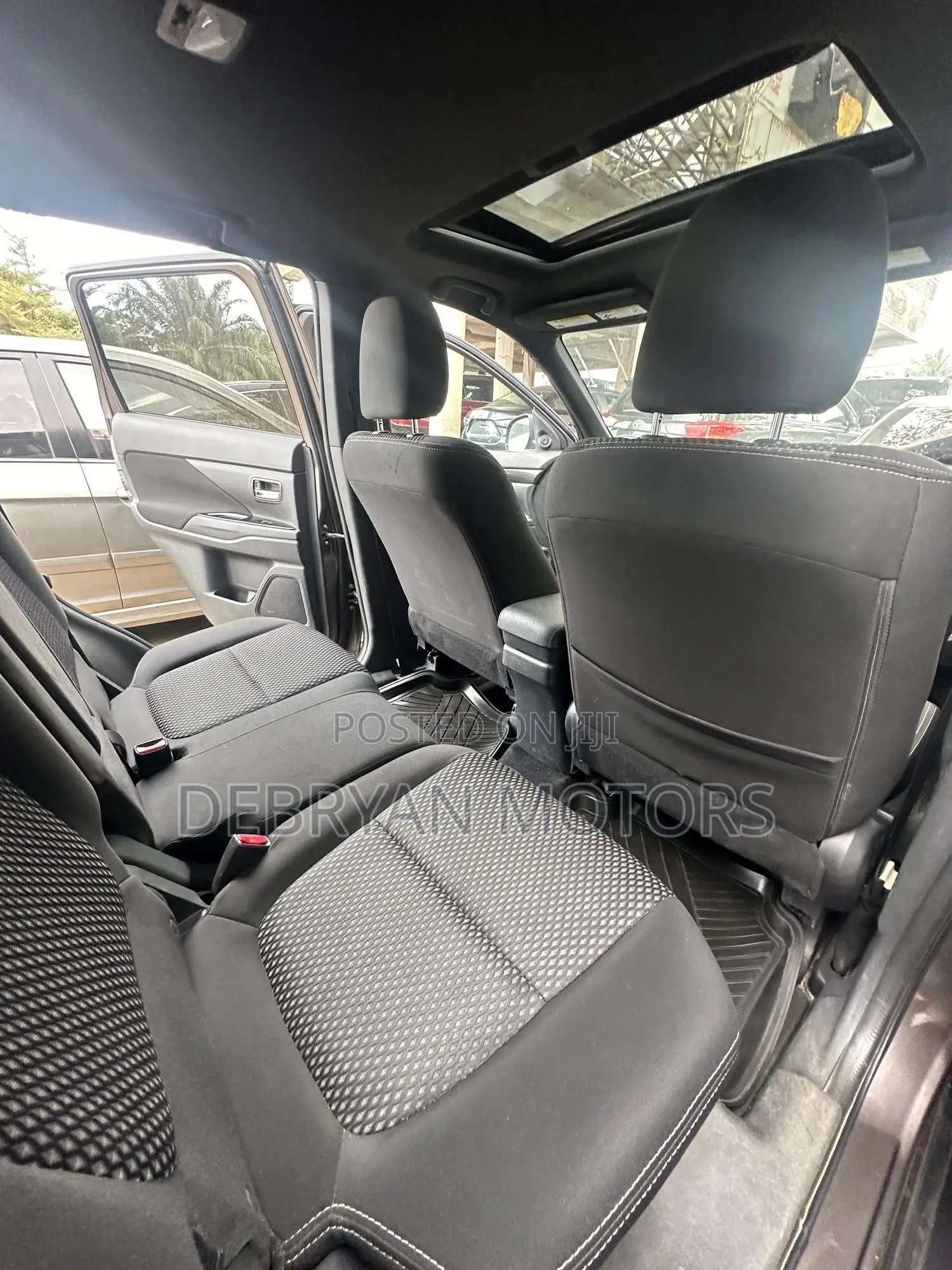 Mitsubishi Outlander SE AWC 2018 Brown