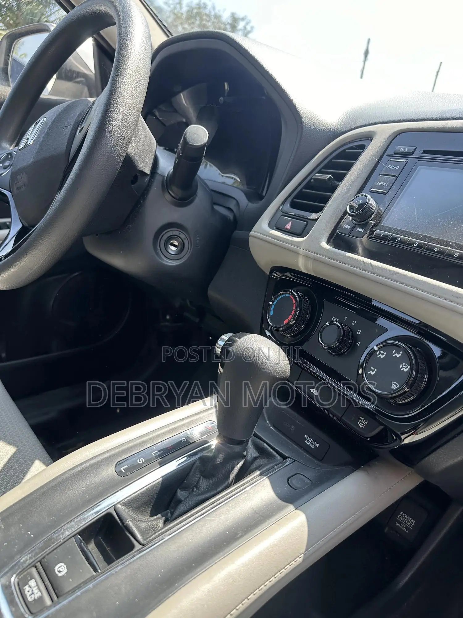 Honda HR-V LX 2022 White