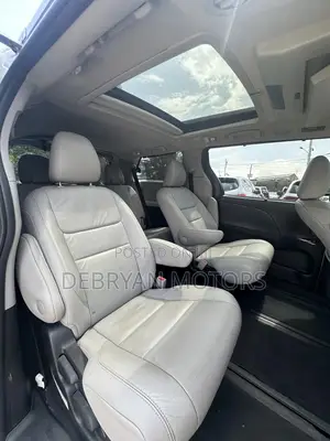 Toyota Sienna Limited Premium 7 Passenger (3.5L 6cyl 8A) 2017 Silver