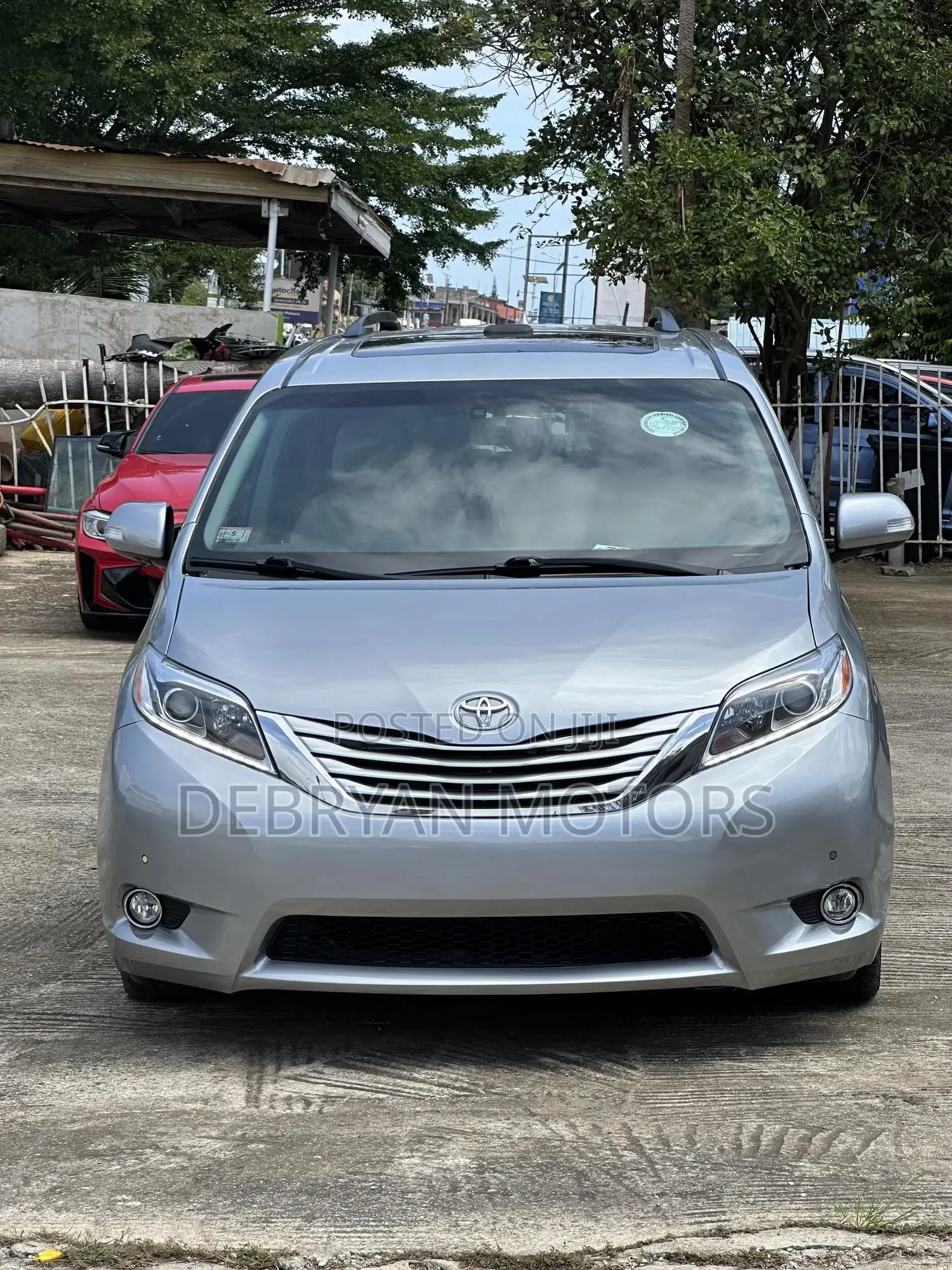 Toyota Sienna Limited Premium 7 Passenger (3.5L 6cyl 8A) 2017 Silver
