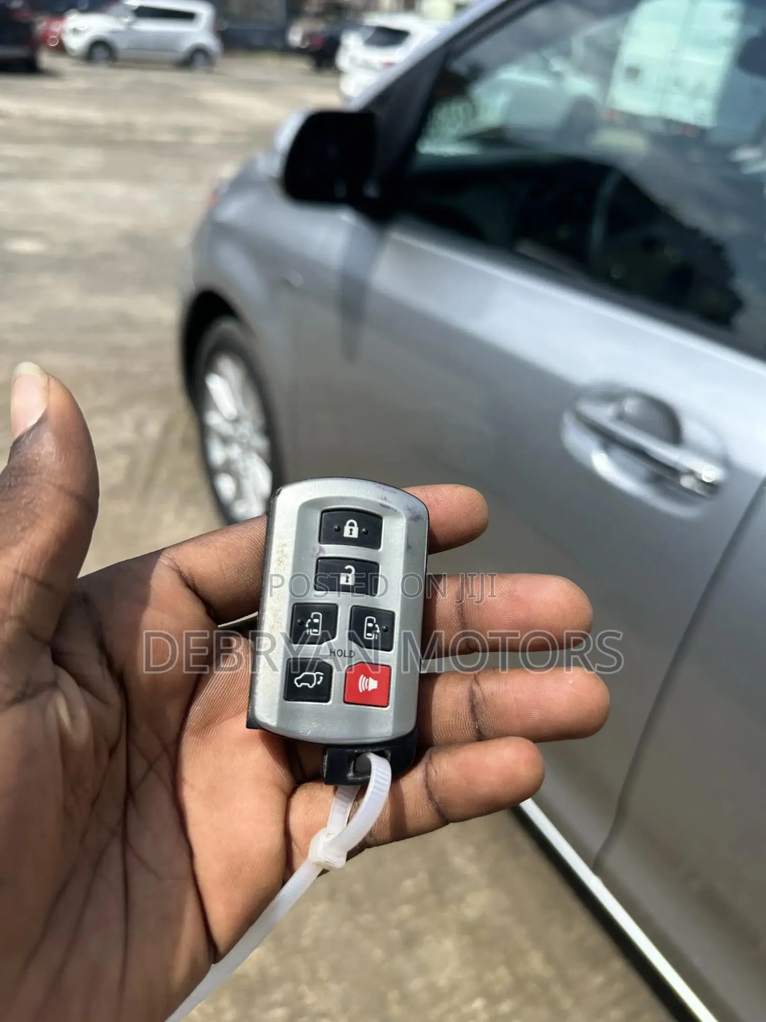 Toyota Sienna Limited Premium 7 Passenger (3.5L 6cyl 8A) 2017 Silver