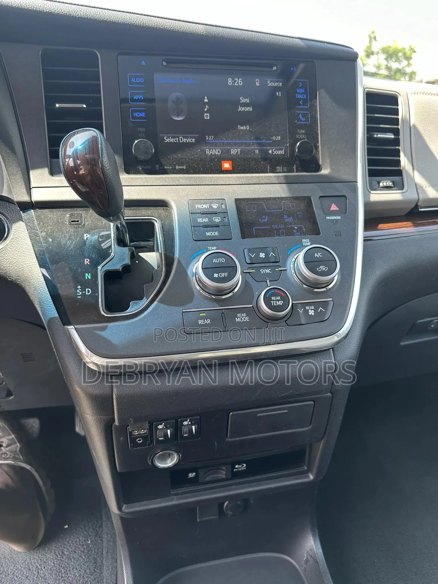 Toyota Sienna Limited Premium 7 Passenger (3.5L 6cyl 8A) 2017 Silver
