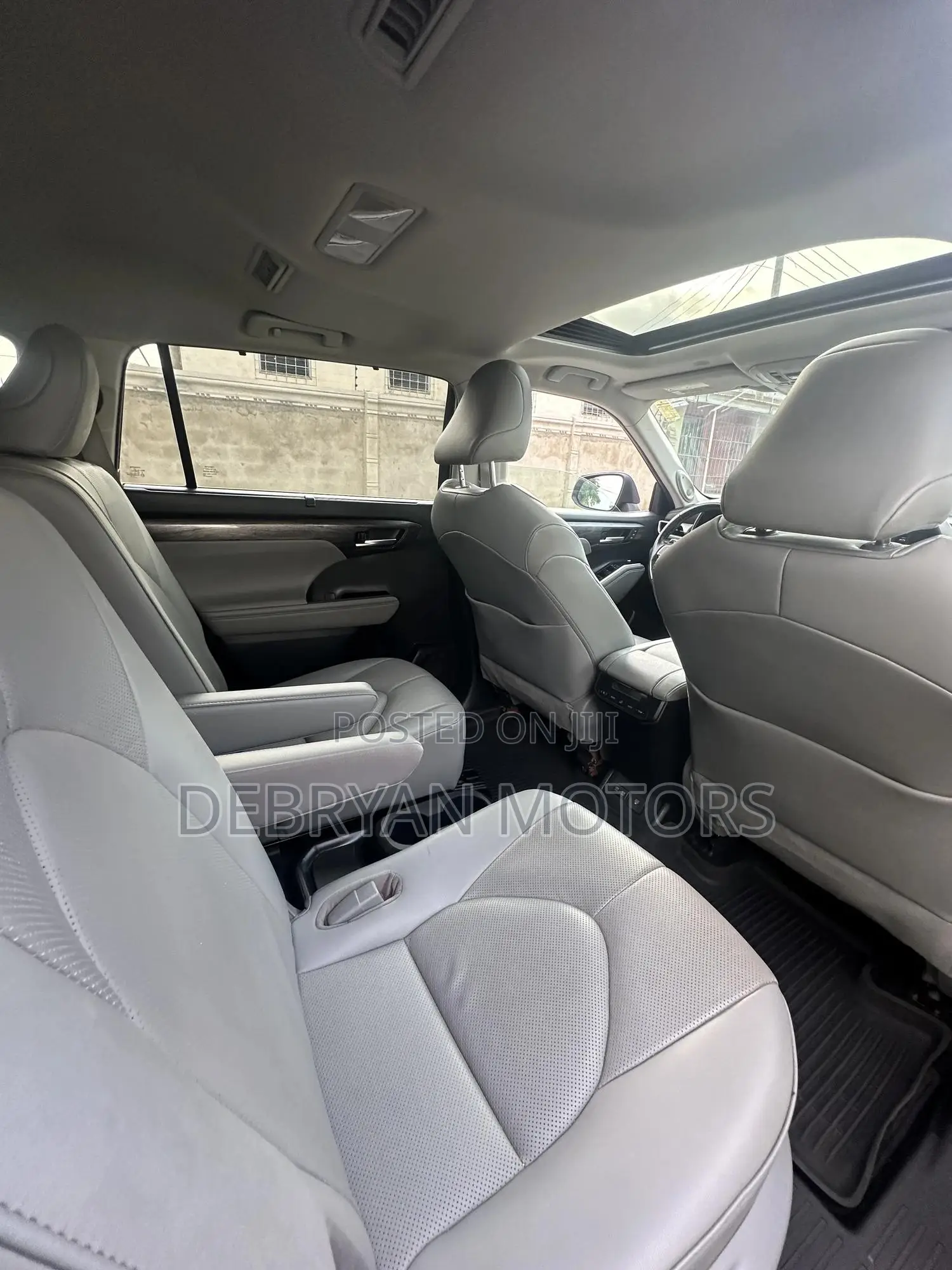 Toyota Highlander Limited FWD 2020 Red