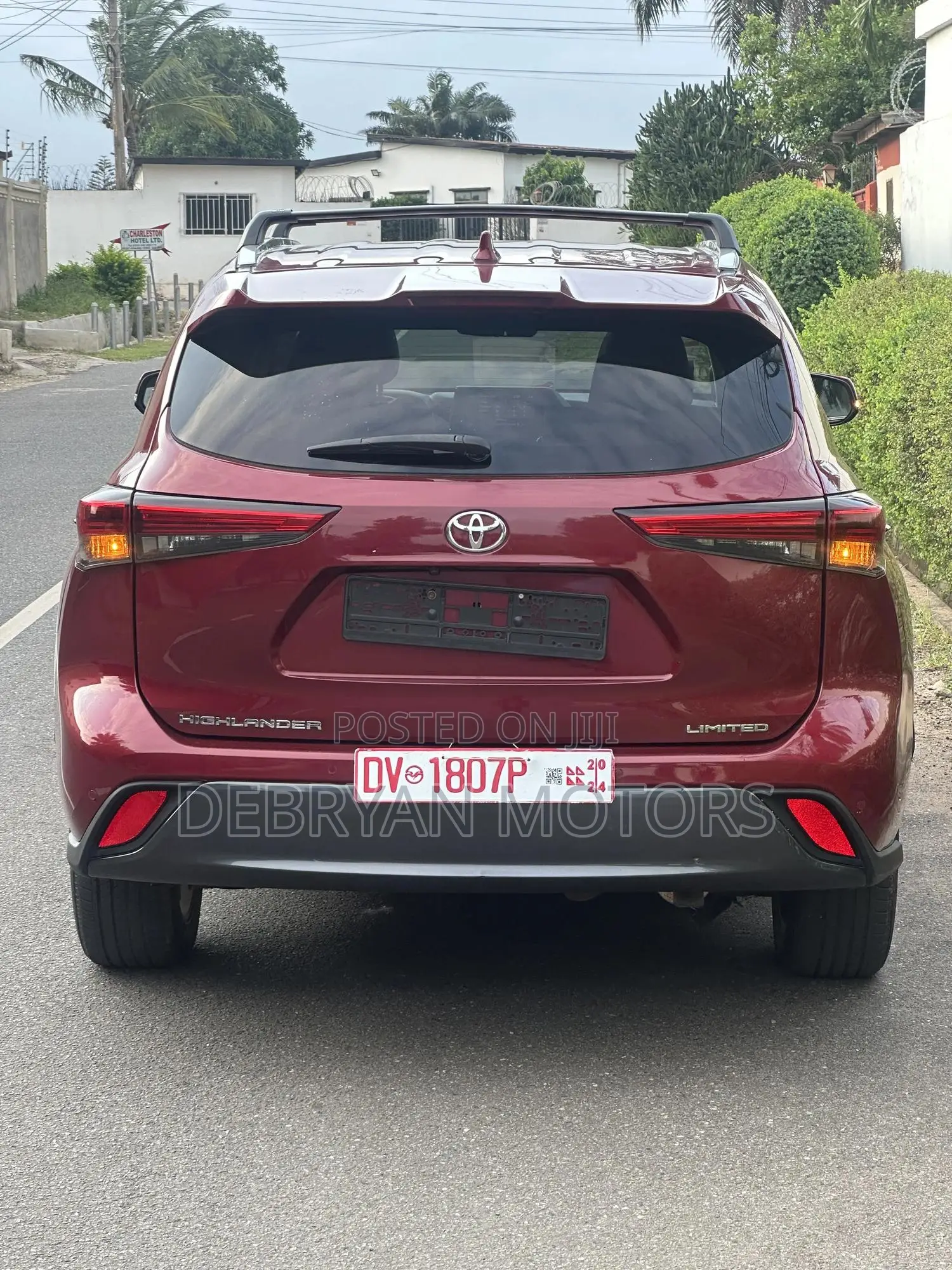 Toyota Highlander Limited FWD 2020 Red