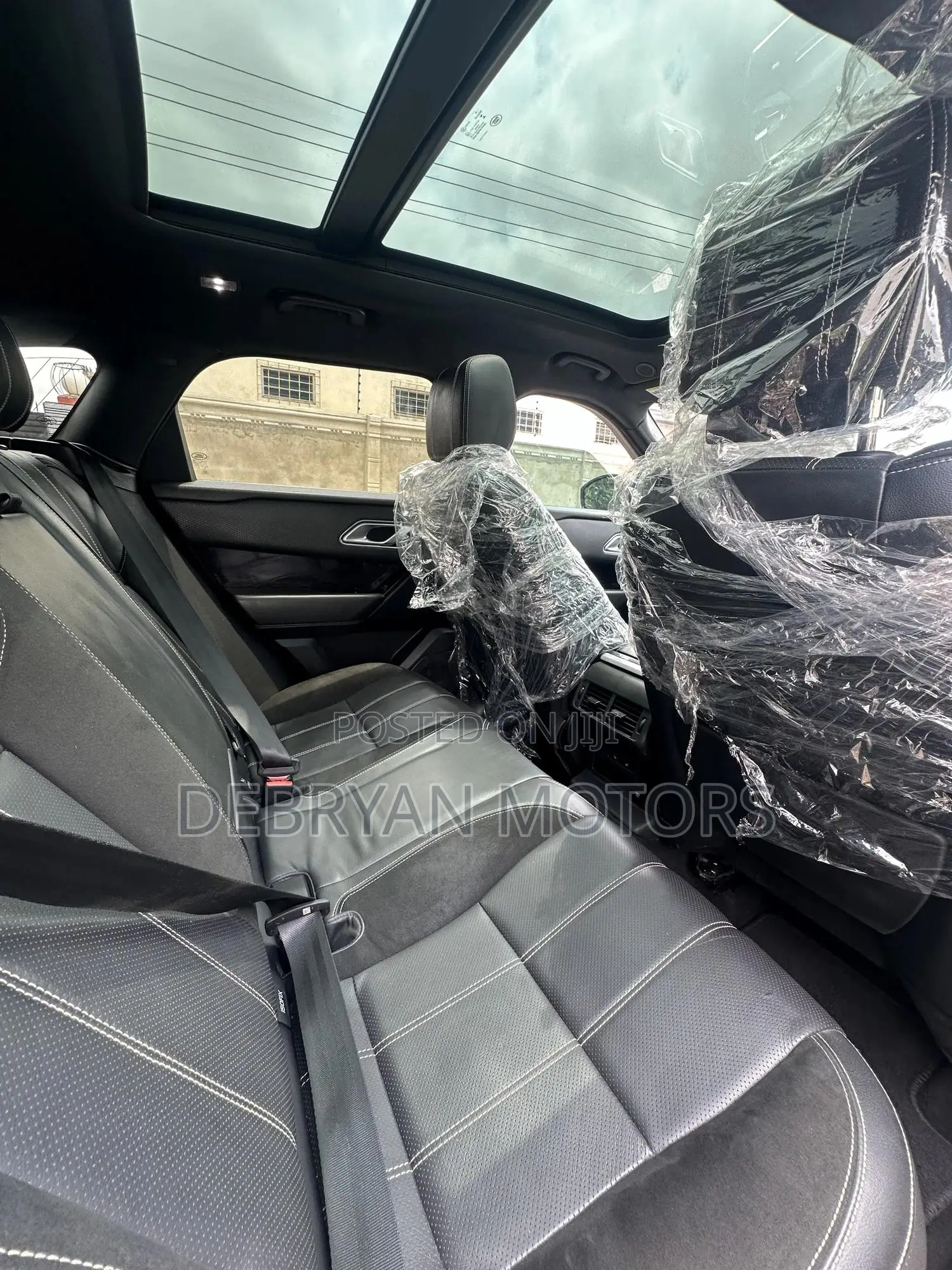 Land Rover Range Rover Velar R-Dynamic S 2021 White