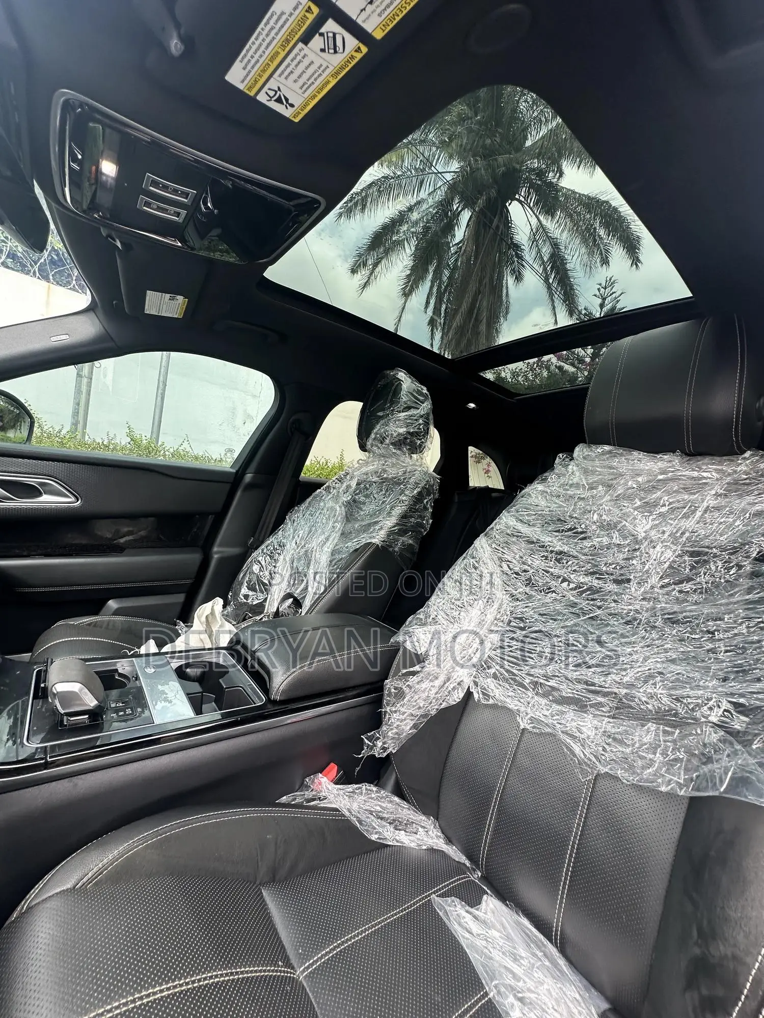 Land Rover Range Rover Velar R-Dynamic S 2021 White