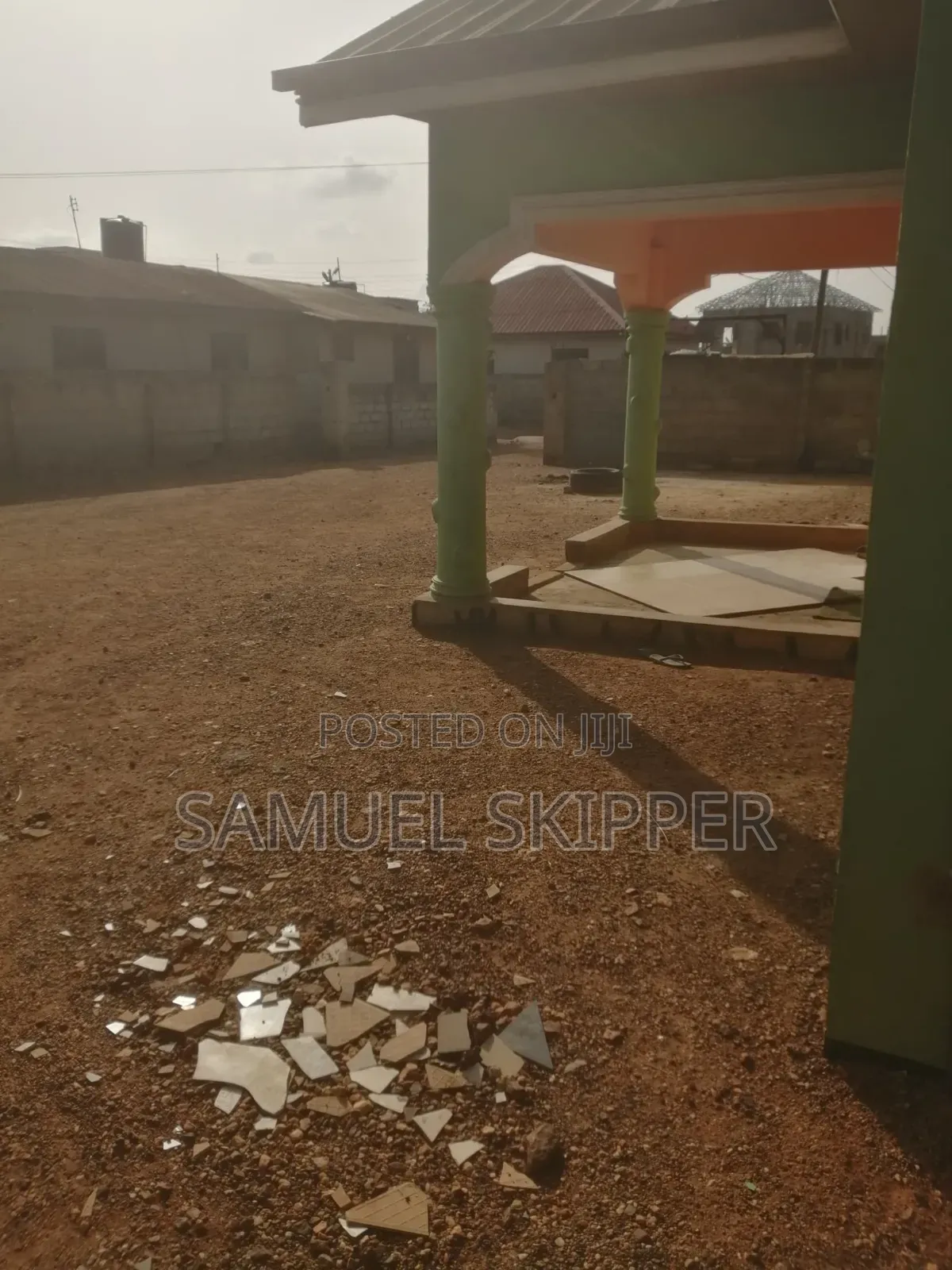 3bdrm Apartment in School Junction for sale