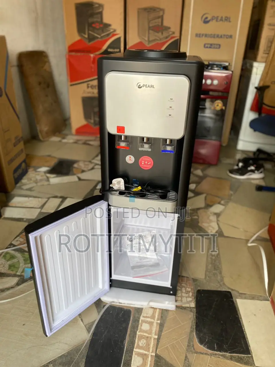 Pearl Water Dispenser. Quench Your Thirst in Seconds. in Accra