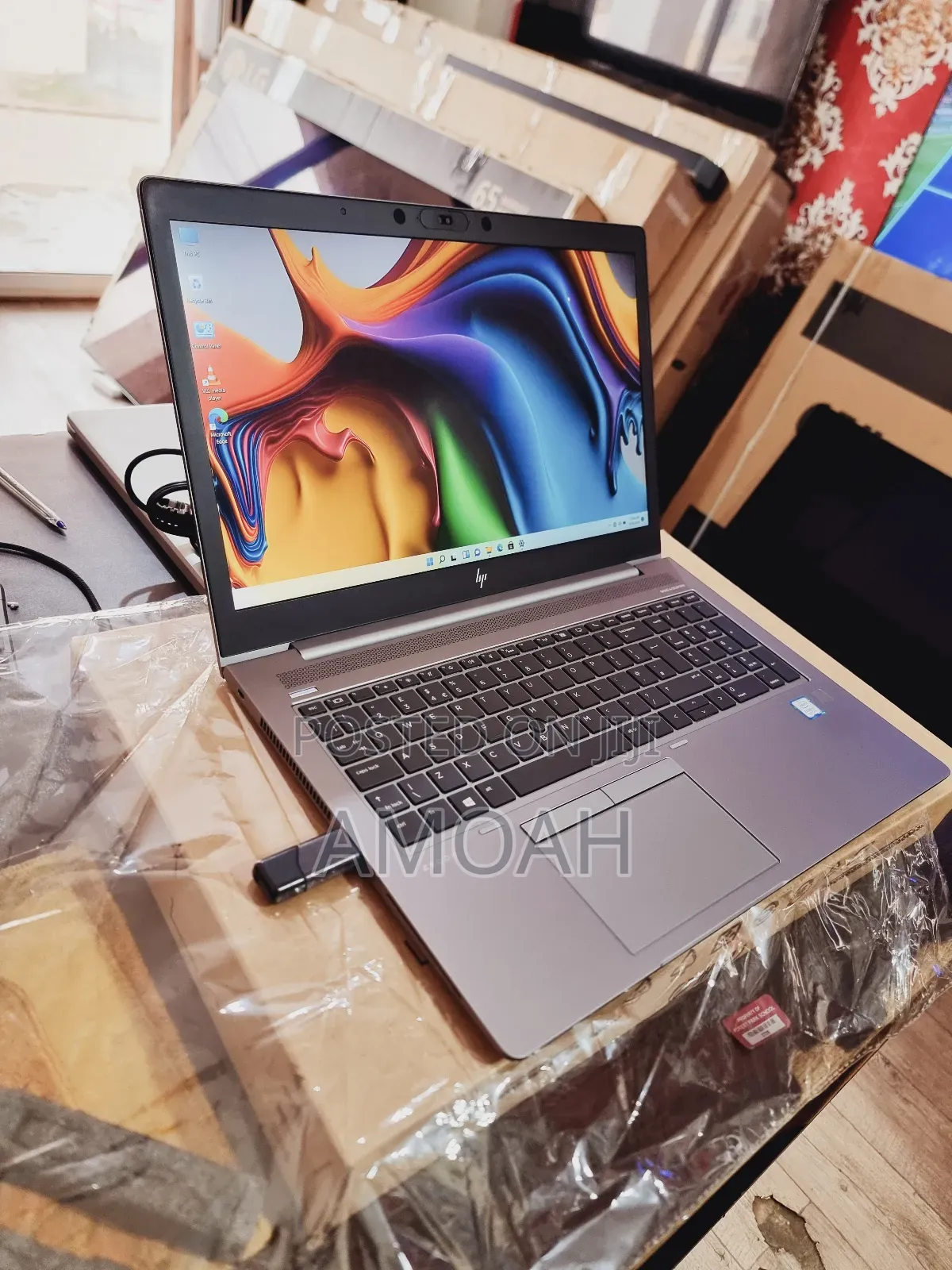 New Laptop HP ZBook 15u G5 16GB Intel Core I7 SSD 512GB