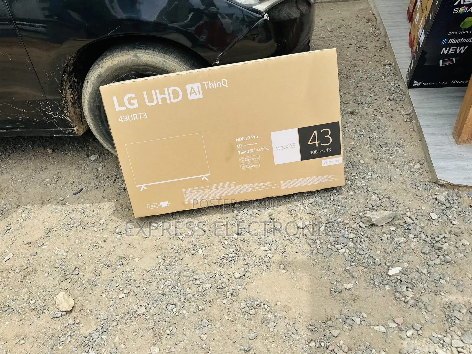 Ultra Slim UHD Smart 43”Lg UR73