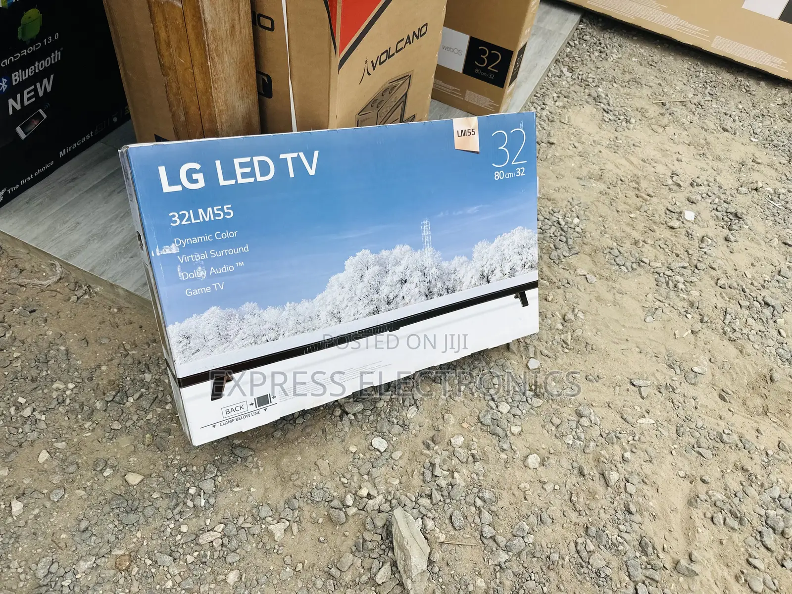 Amazing  New Slim FHD Satellite 32”LM55