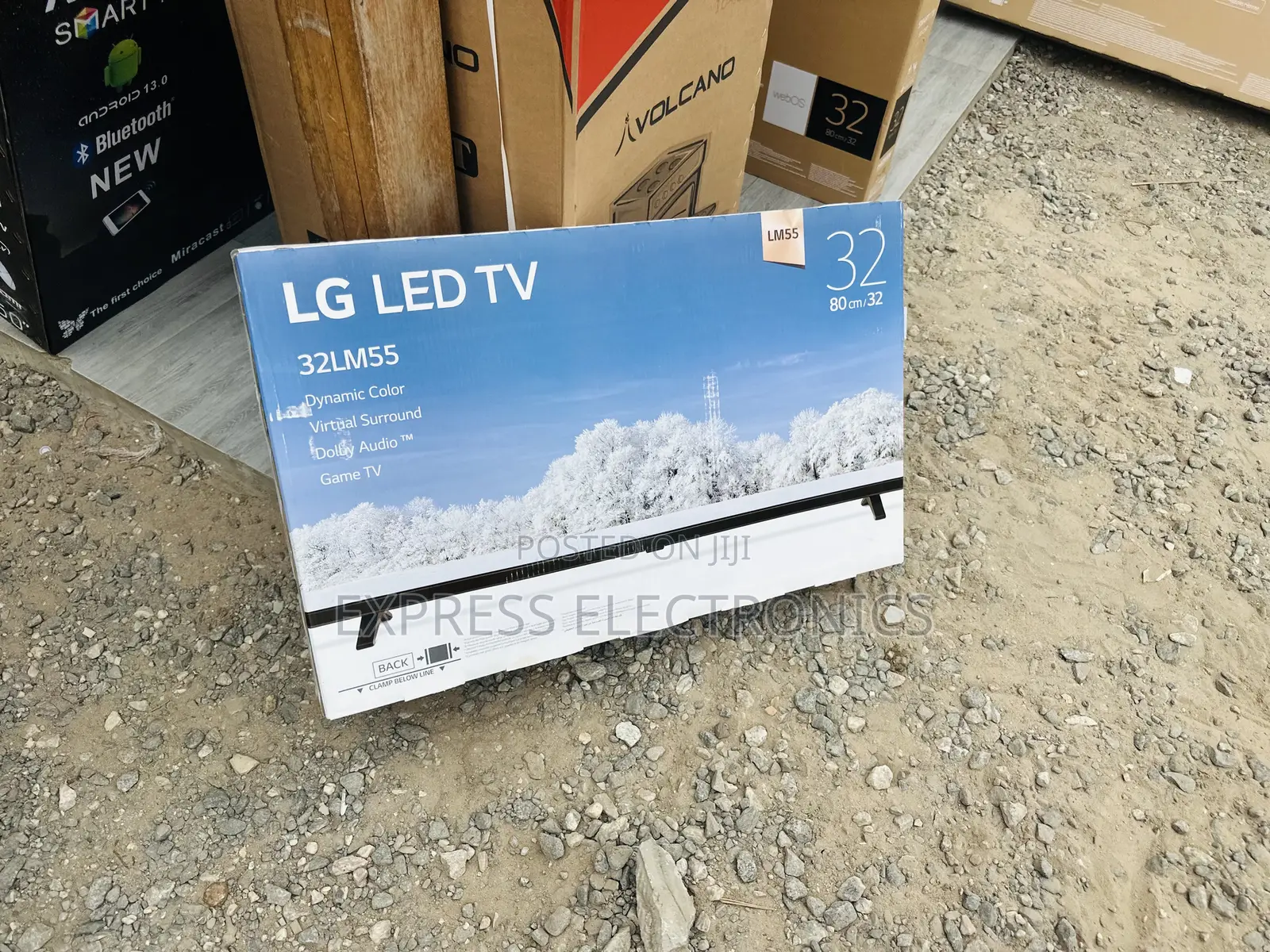 Amazing  New Slim FHD Satellite 32”LM55