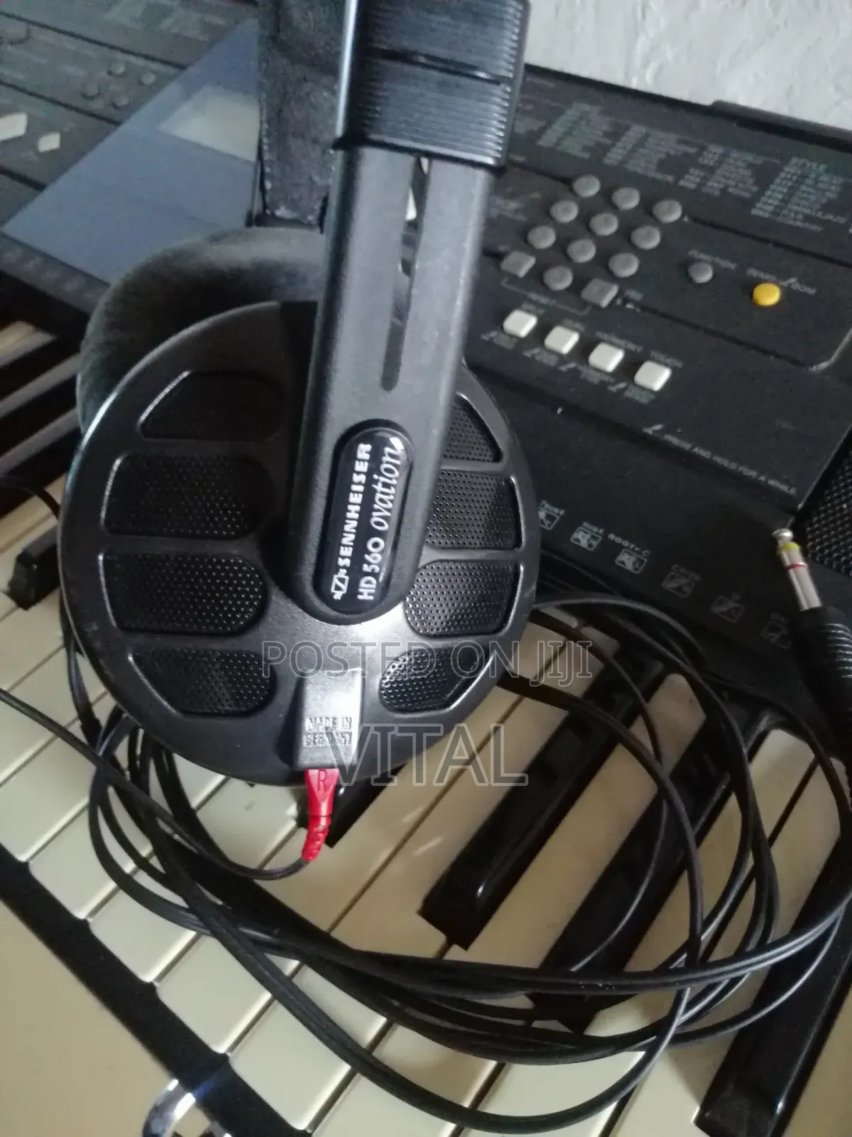 Studio Monitor Sennheiser HD560 Ovation