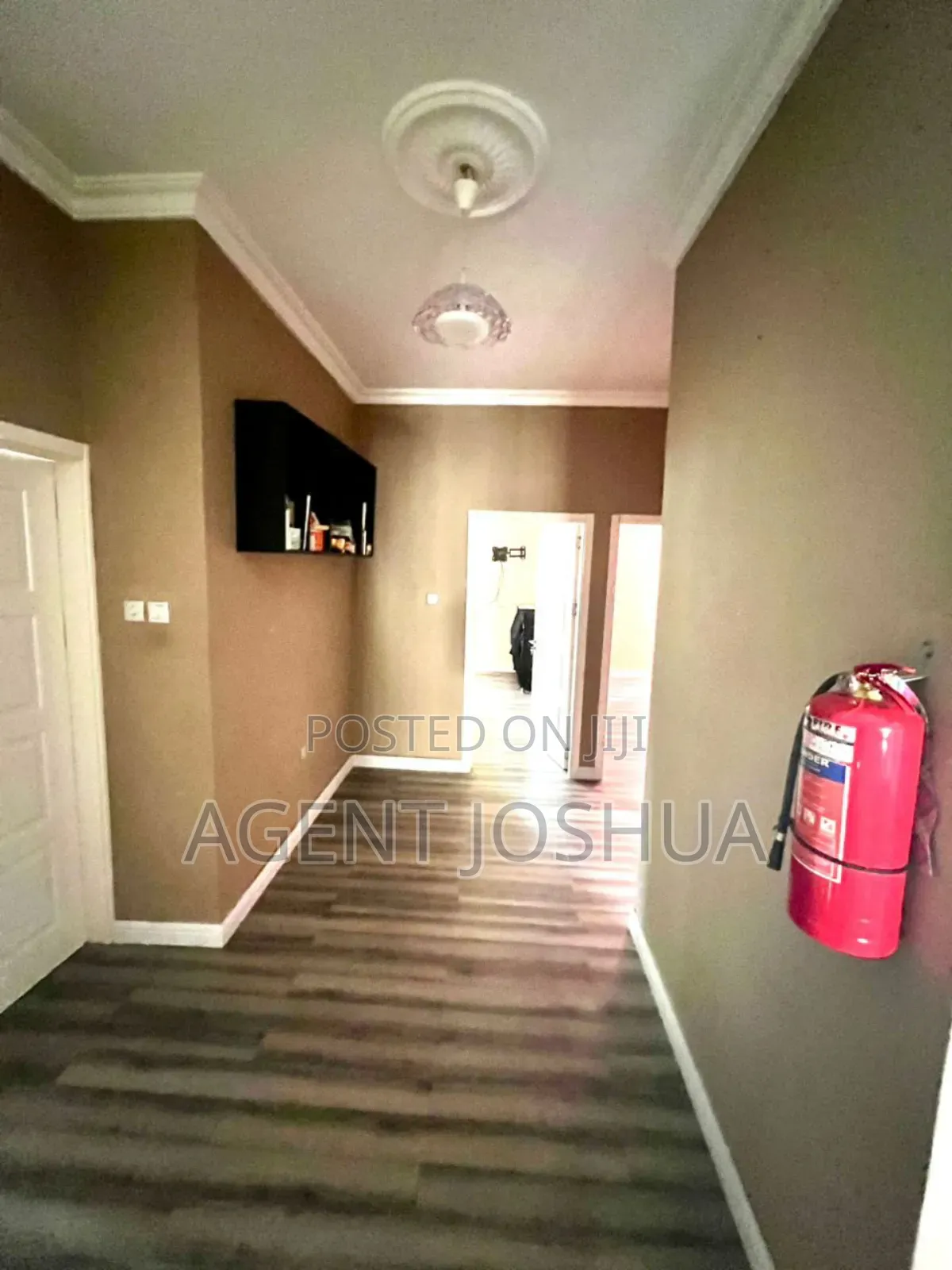 3bdrm House in Manet Court Estate, Airport Residential Area for rent