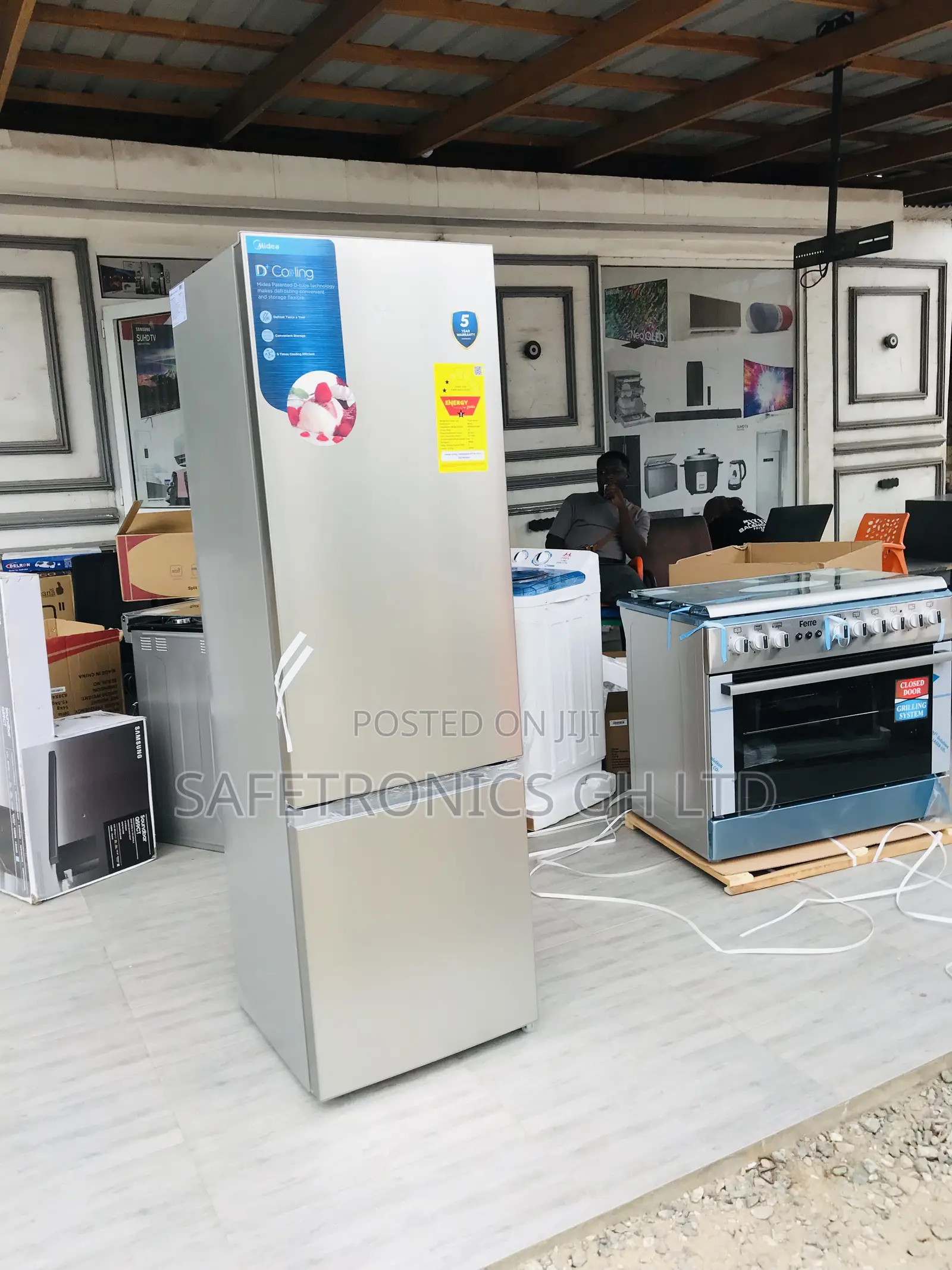 Midea Affordable Bottomfreezer MDRB369FGN02 Gray 262L