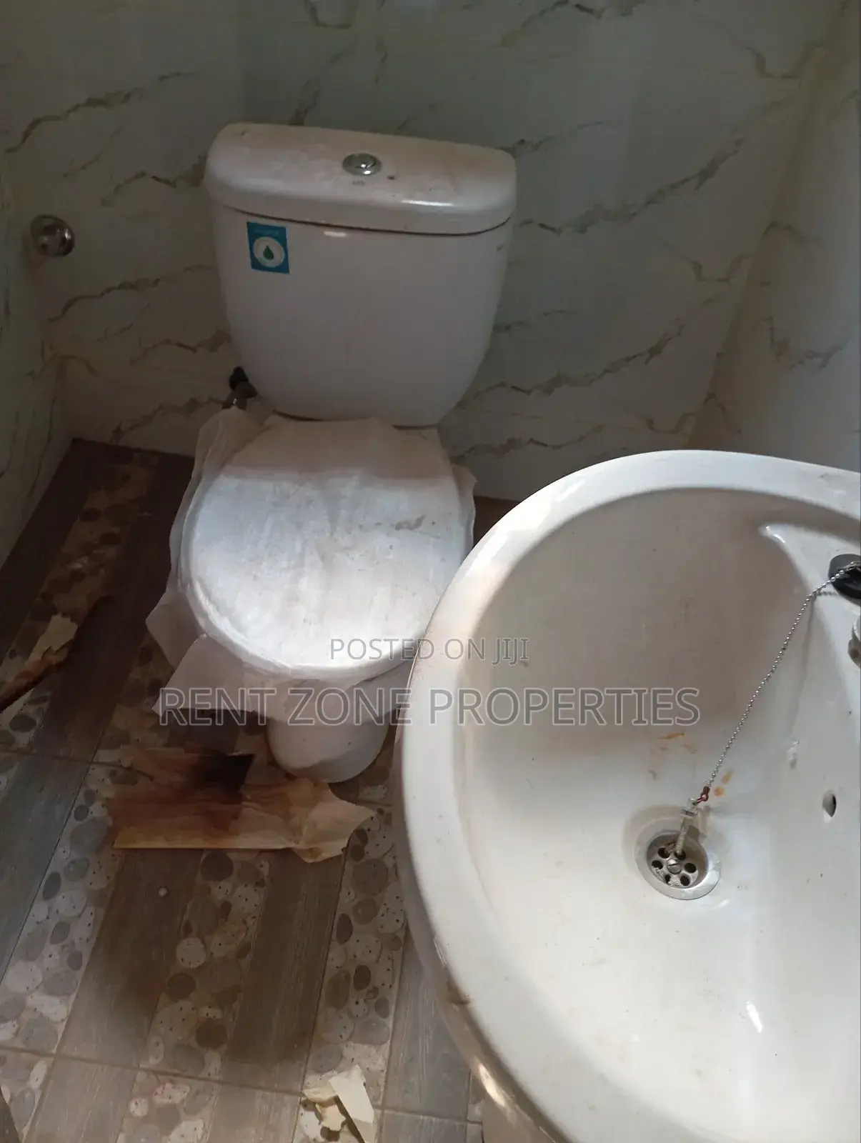2bdrm Apartment in Rent Zone Properties, Pokuase for rent