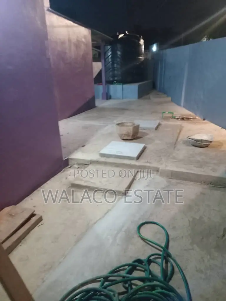 3bdrm House in Walako Estate, Kaneshie for rent