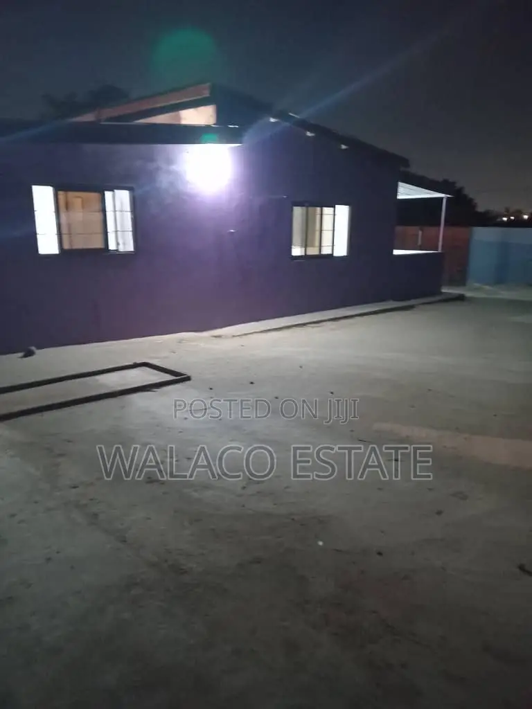 3bdrm House in Walako Estate, Kaneshie for rent