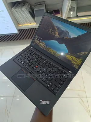 Laptop Lenovo Thinkpad T14s Gen 2 16GB Intel Core I7 SSD 512GB