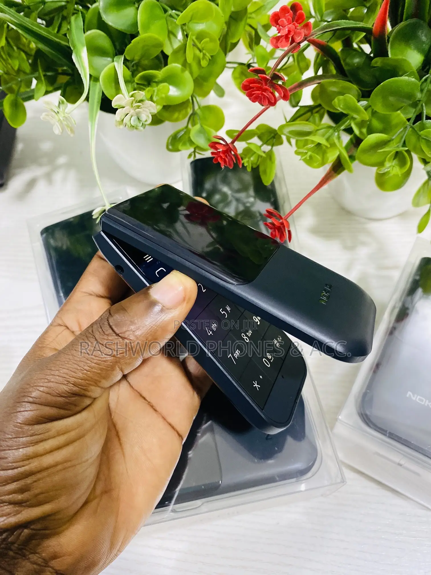 New Nokia 2720 Flip 512 GB Black