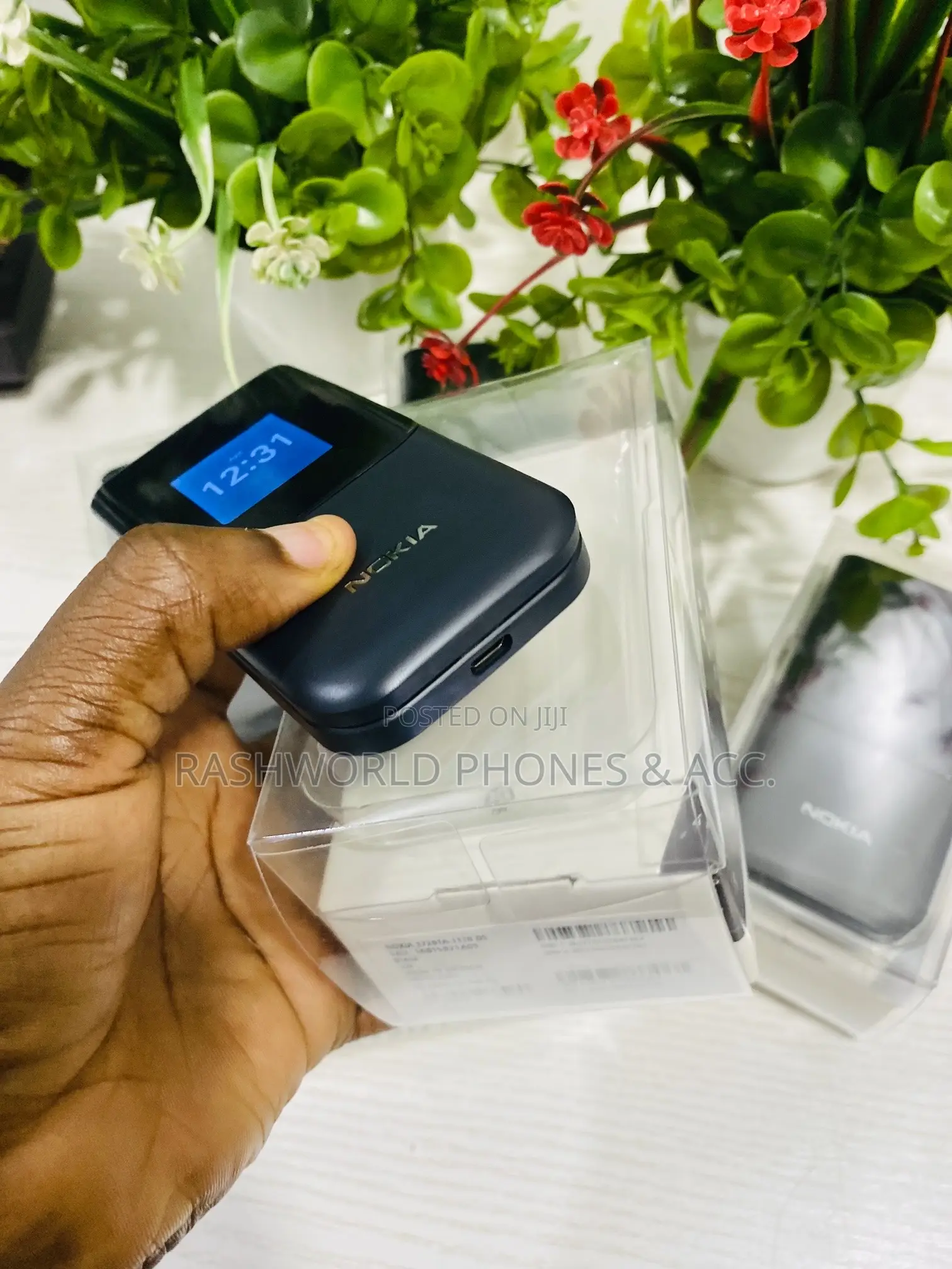 New Nokia 2720 Flip 512 GB Black