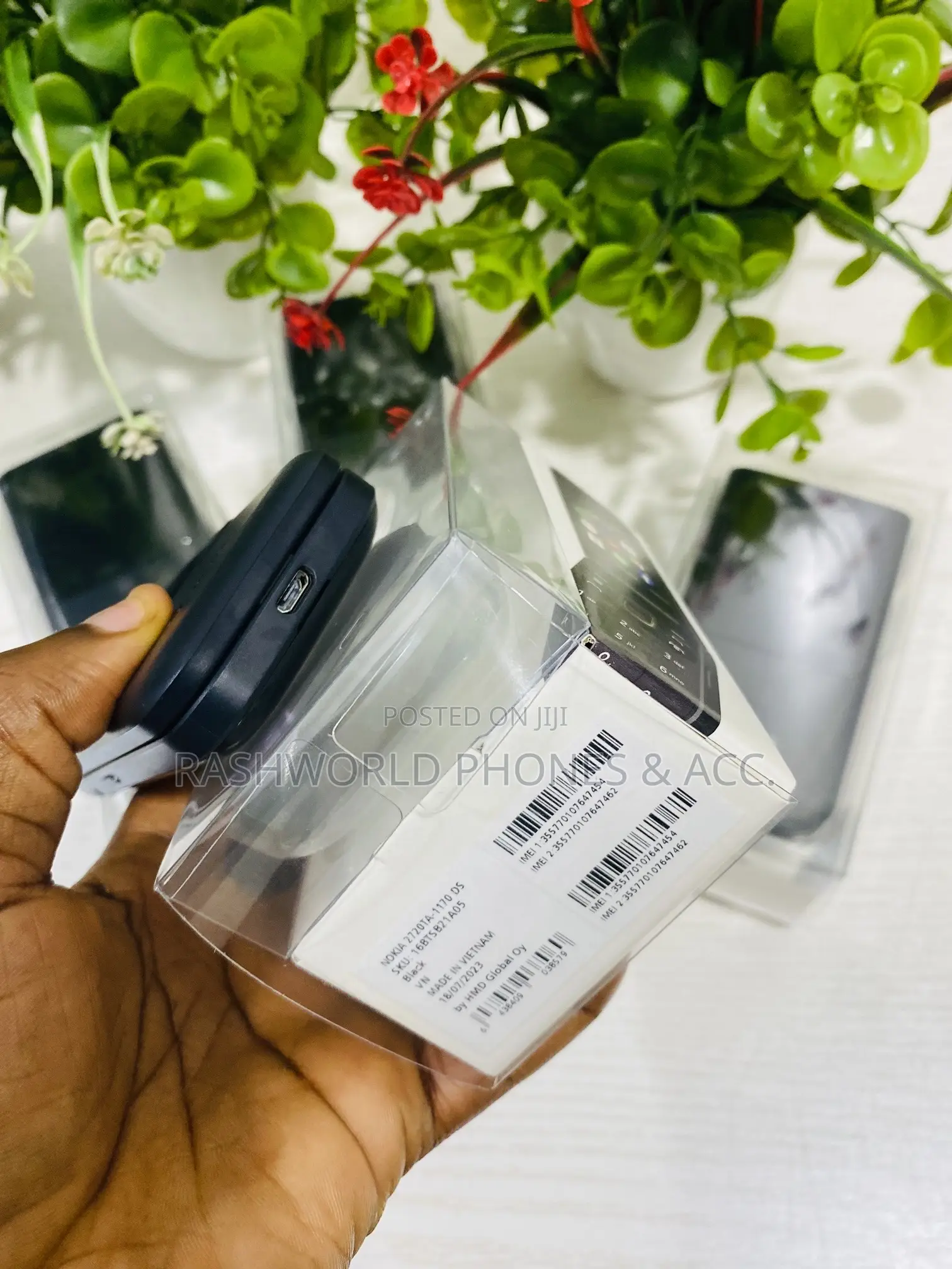 New Nokia 2720 Flip 512 GB Black