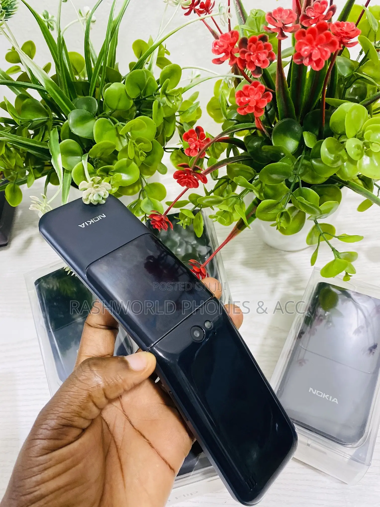 New Nokia 2720 Flip 512 GB Black