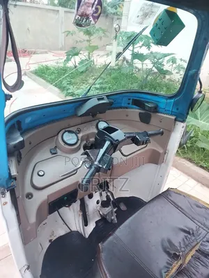 Bajaj RE 2018 Blue