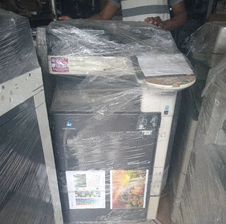 Konica Minolta Bizhub C220