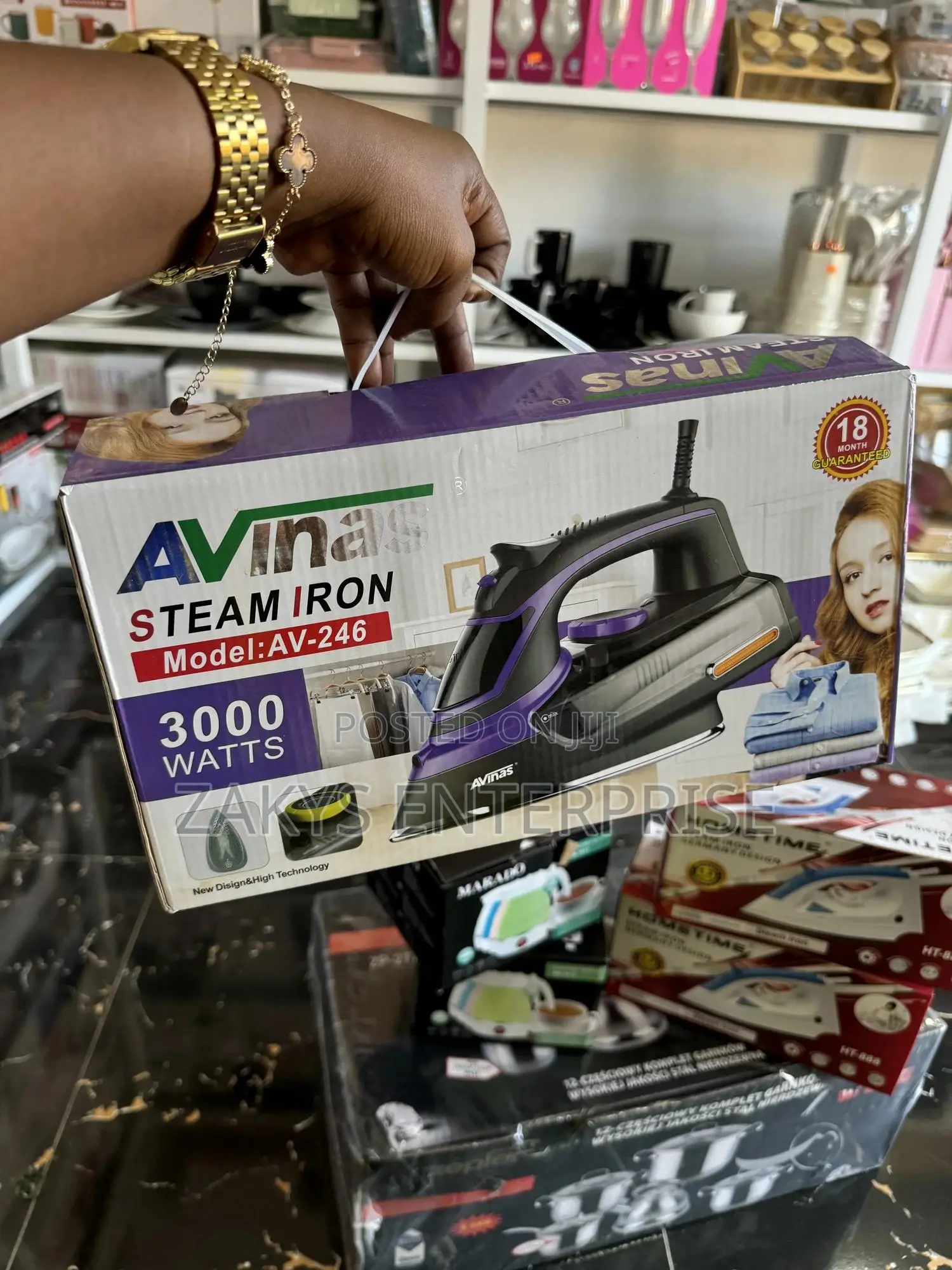 Avinas Steam Iron