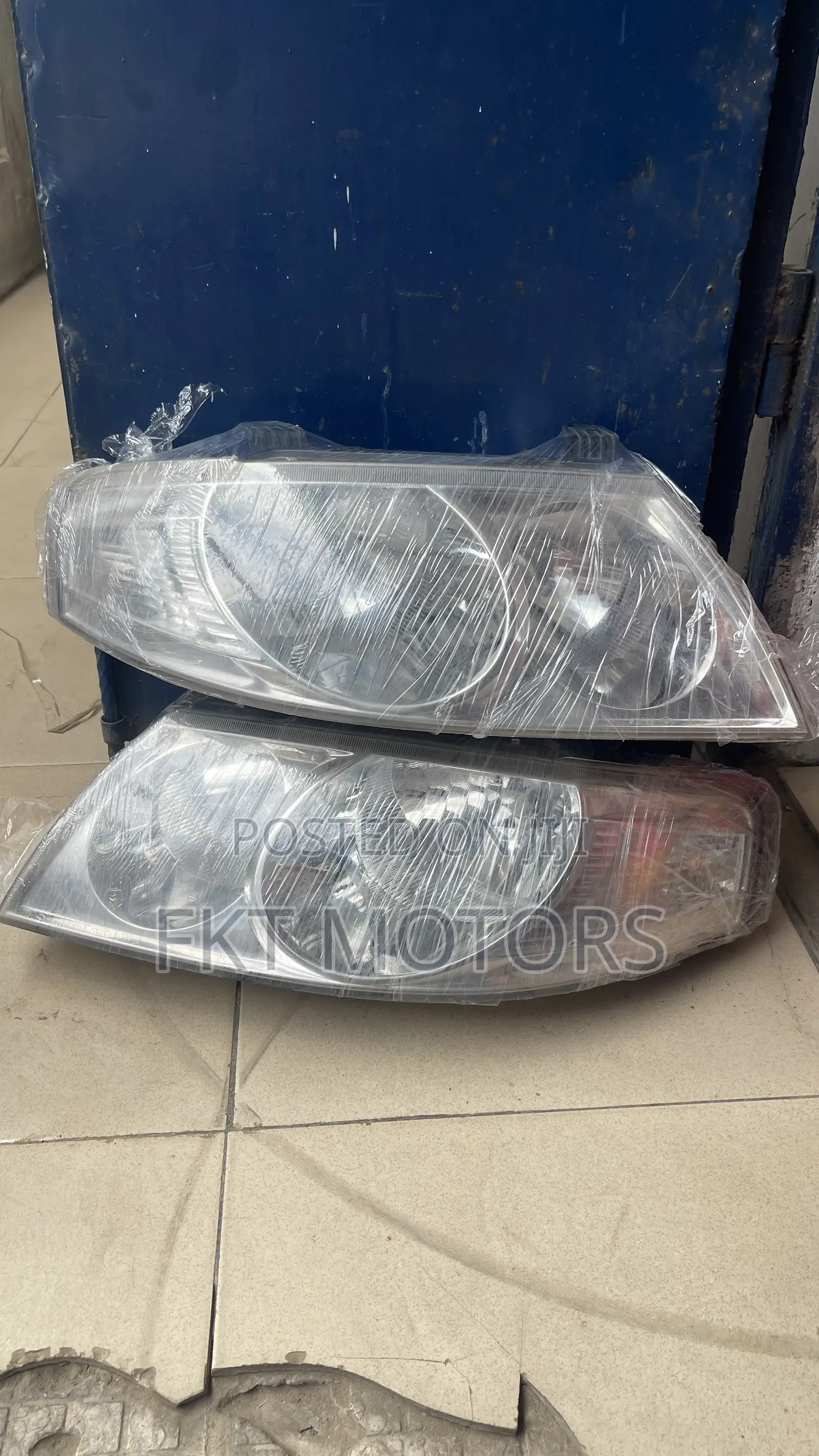 Nissan Sunny Headlight 2004,2005,2006,2007,2008,2009,2010,