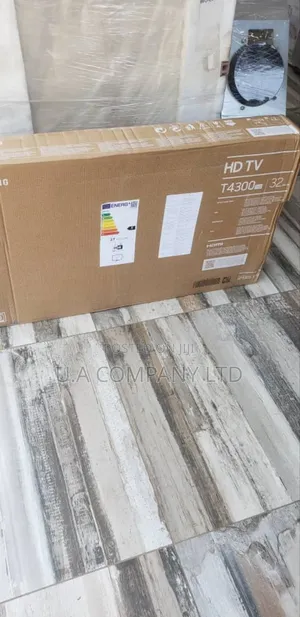 Samsung 32" T4300 HD Smart TV