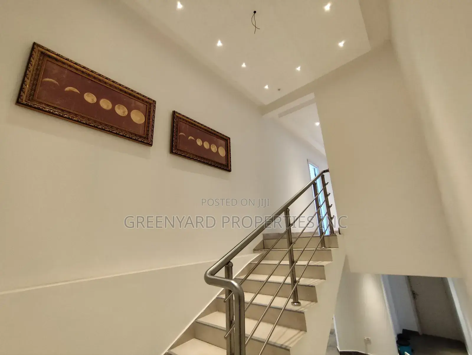 Furnished 3bdrm Townhouse / Terrace in Adjiringanor, East Legon