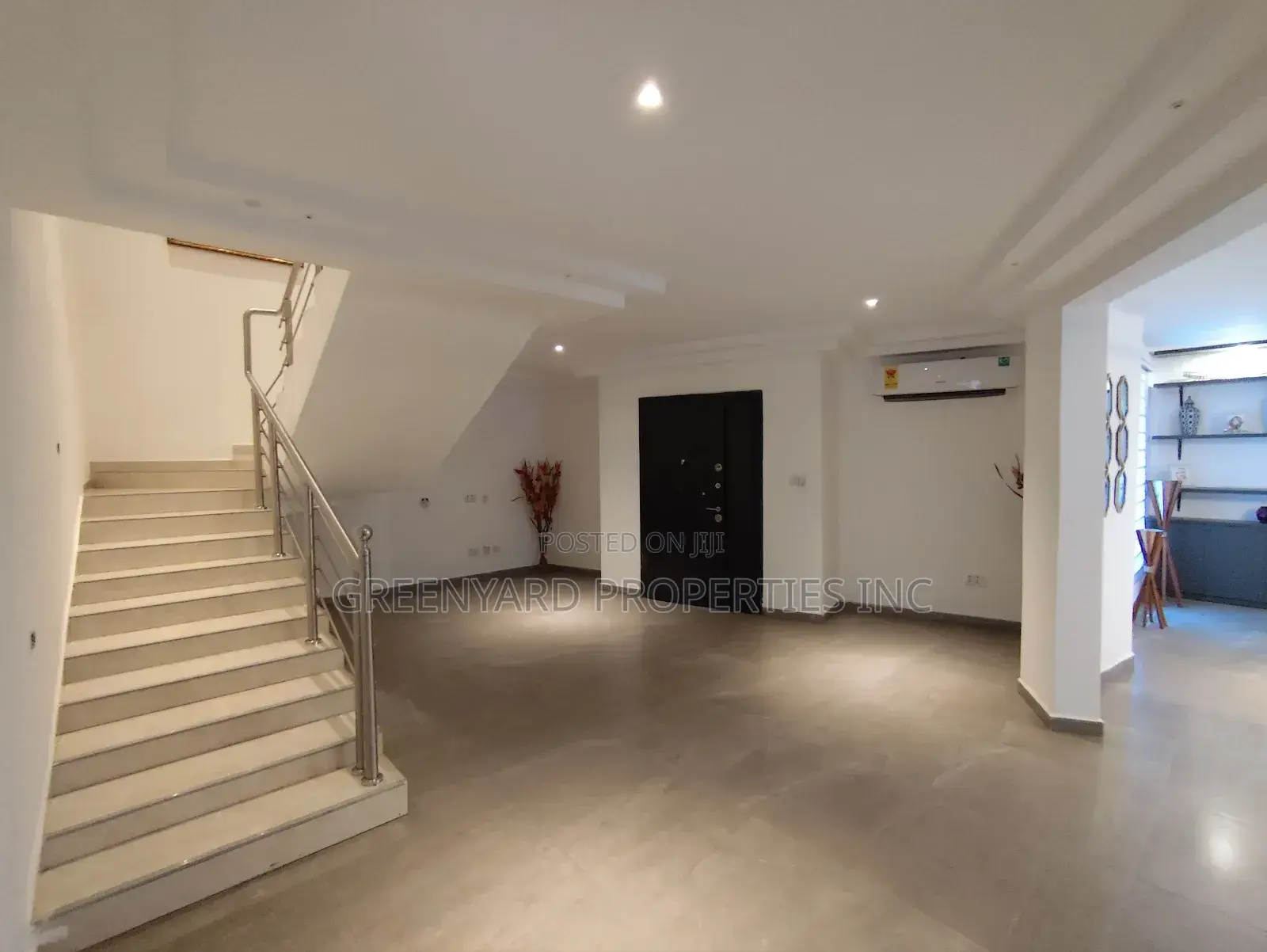 Furnished 3bdrm Townhouse / Terrace in Adjiringanor, East Legon