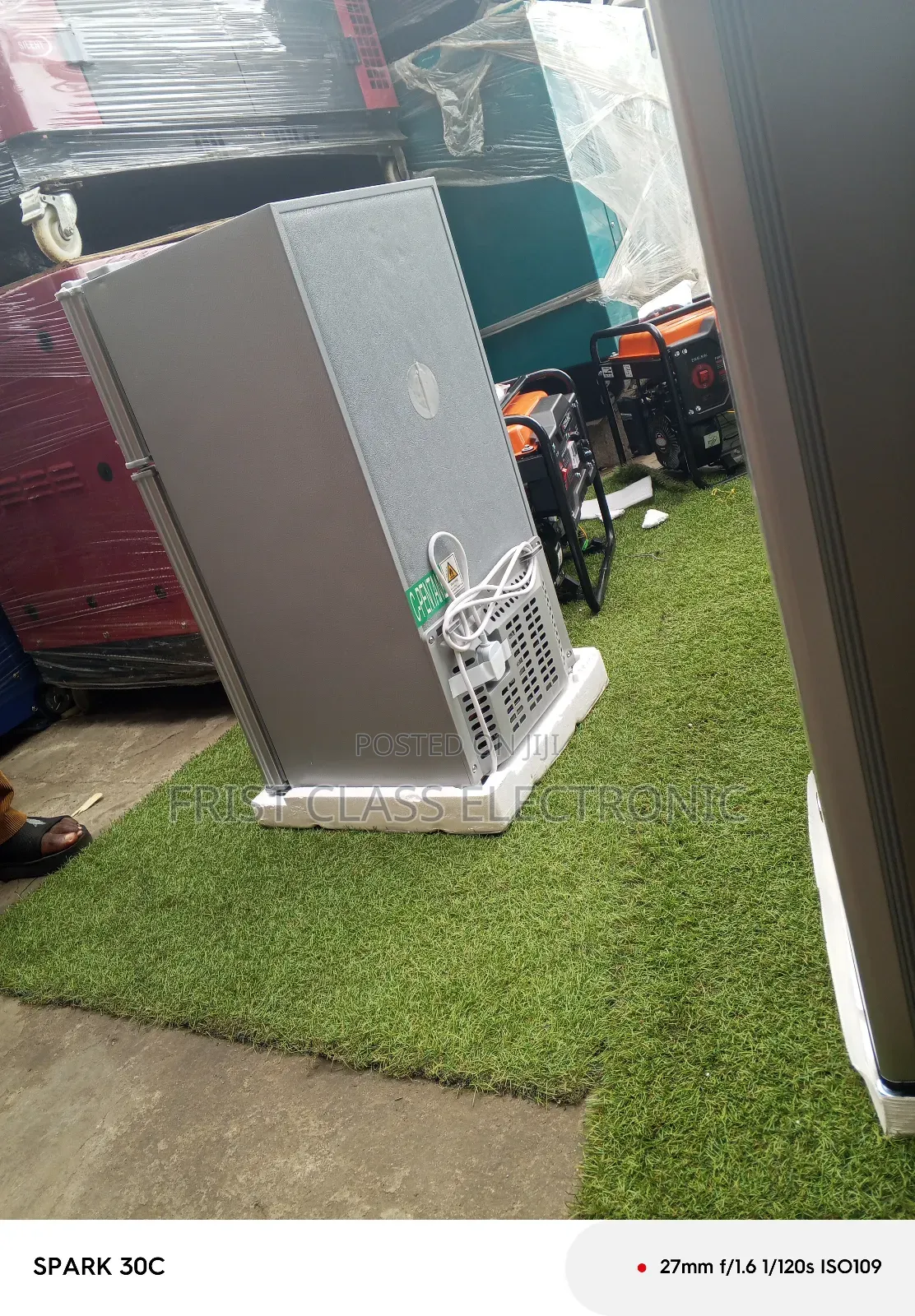 Double Door Cute Table Top Fridge 52litres, Table Top