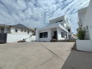 6bdrm Mansion in Adjiringanor, East Legon for sale