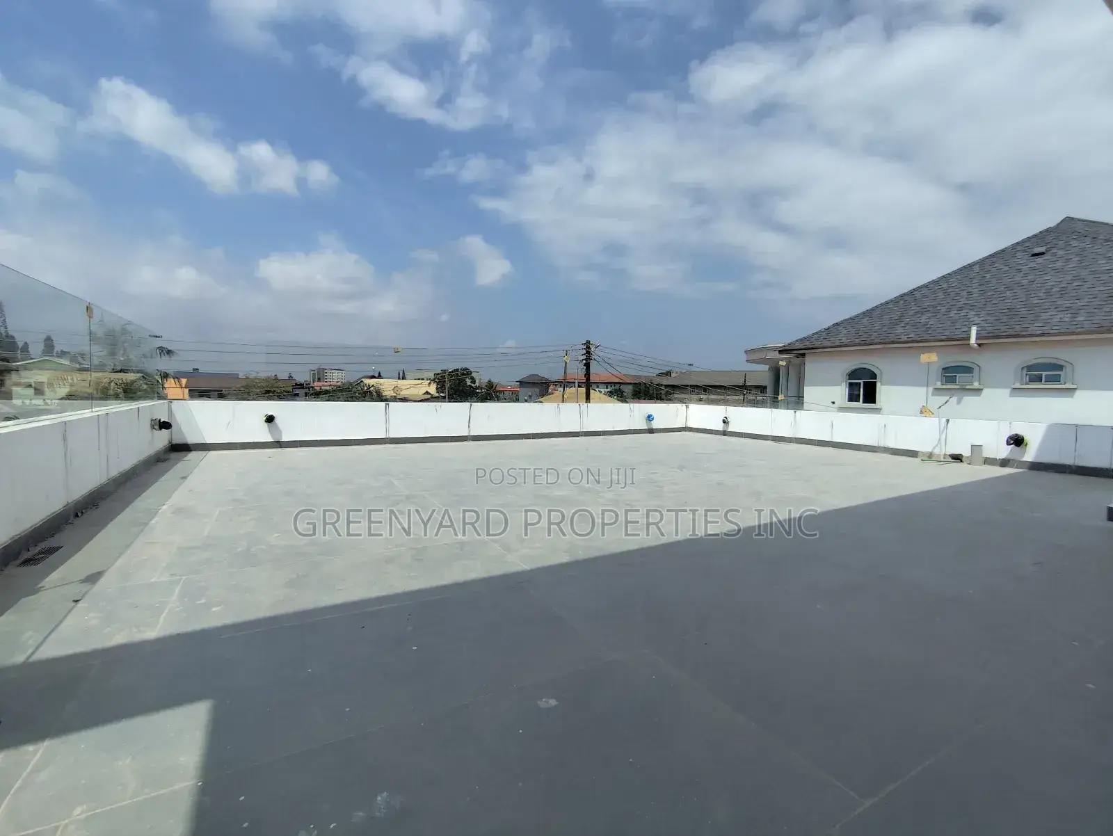 6bdrm Mansion in Adjiringanor, East Legon for sale