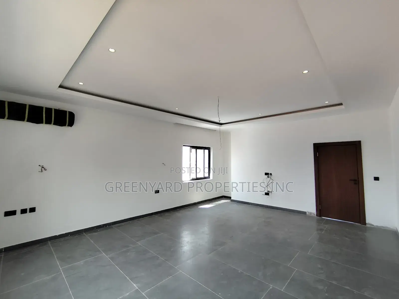 6bdrm Mansion in Adjiringanor, East Legon for sale