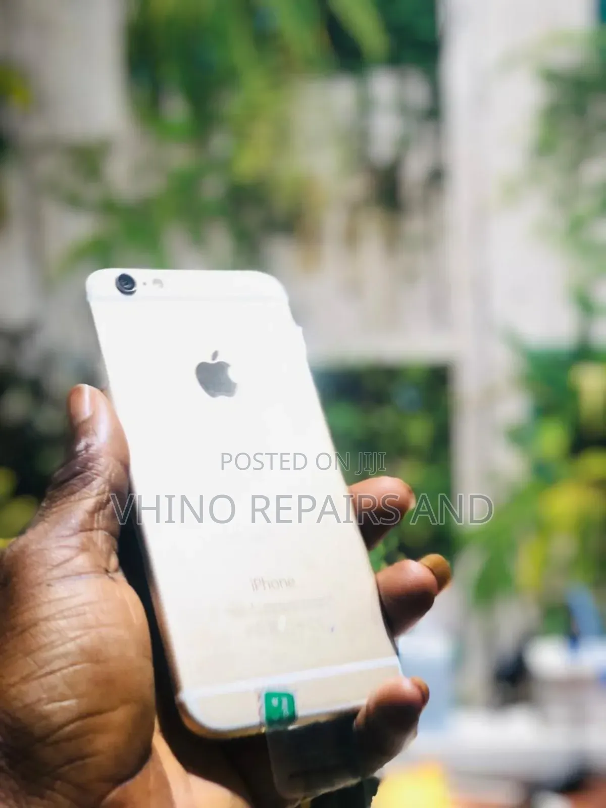 New Apple iPhone 6 64 GB Gold