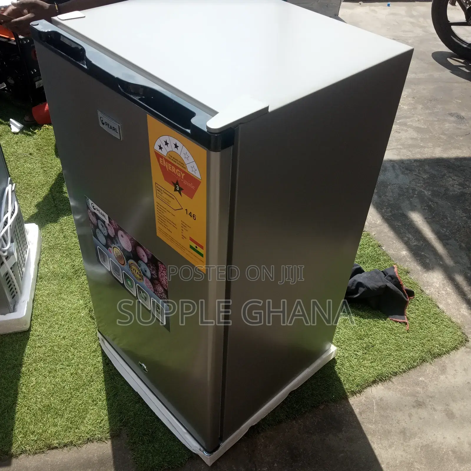 High Quality Table Top Fridge Nexon Table Top Fridge 131L