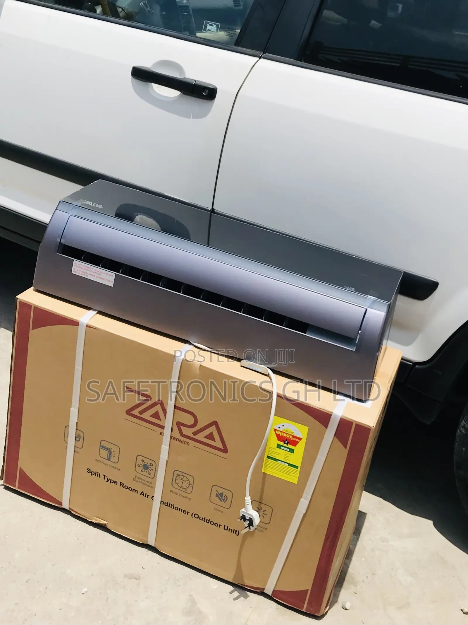 Energy Saving Zara Black Split System 1.5 Horse Power AC