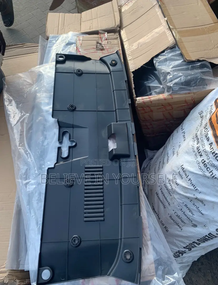 Honda CRV 2023,2024,2025 Radiator Panel
