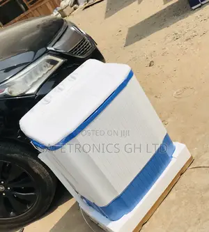 High Zara 7kg Efficiency White/Blue Semiautomatic Washer