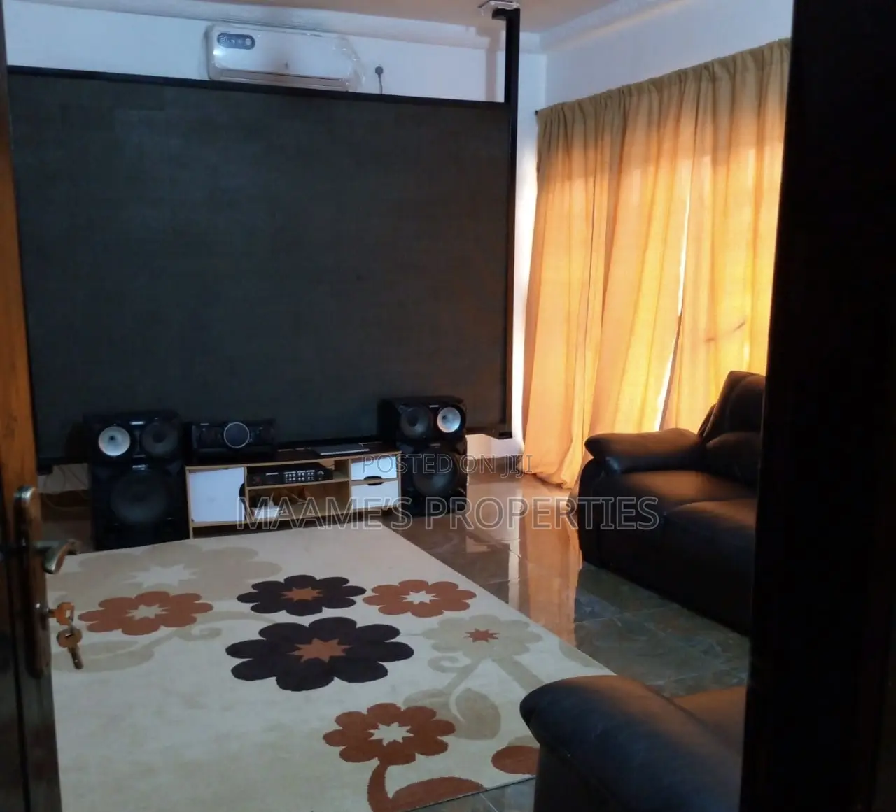 9bdrm Mansion in Oyibi for sale