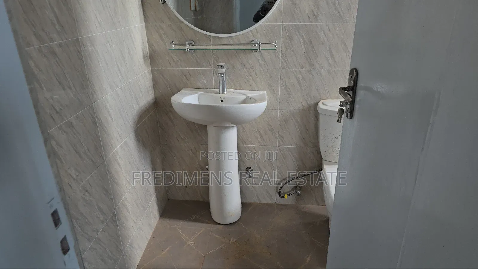 4bdrm House in Fredimens Real, Kumasi Metropolitan for sale